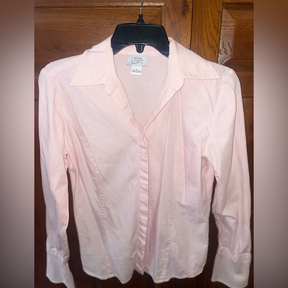 EUC Ann Taylor LOFT button down